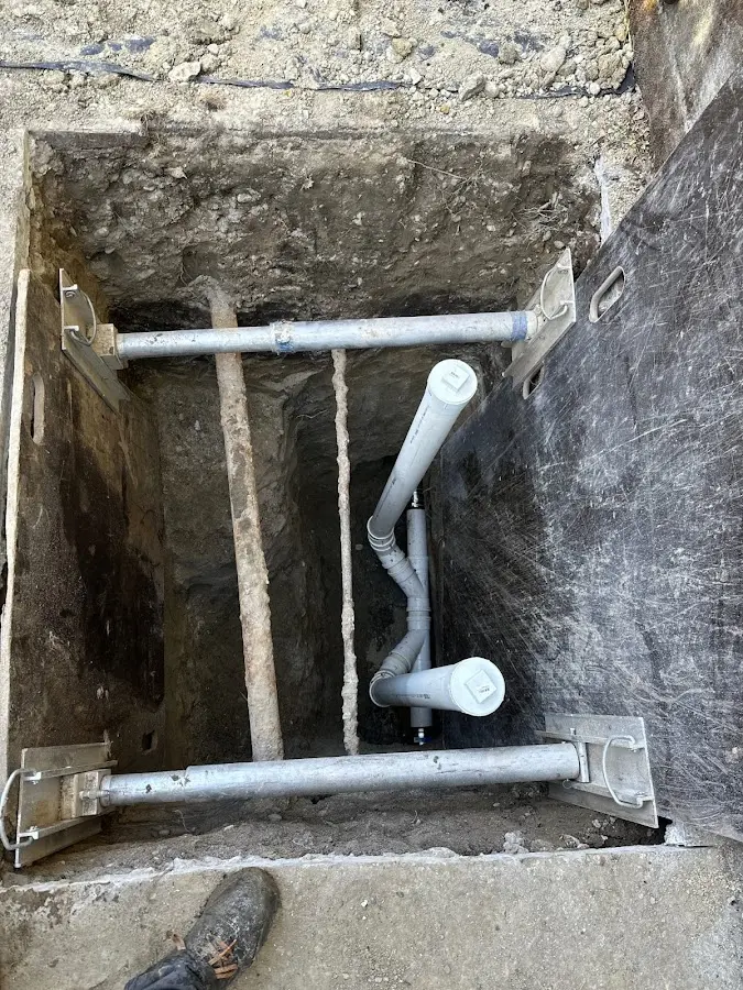 Experienced plumber completing Drain Cleaning work in Valdese